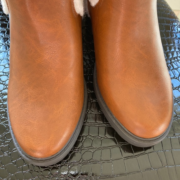 JF NWOT slip on faux fur top chunky heel boots - Picture 11 of 14